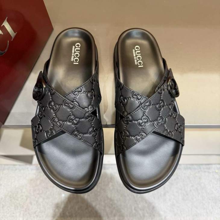 Picture of Gucci Slippers _SKUGuccisz38-45mnq02182398